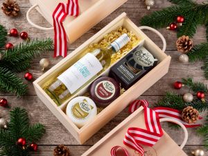 Duo of Cheese & White Wine Gift Box - The Cosy Night In