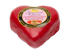 Strawberries, Cream & Champagne Cheshire Heart - 150g 