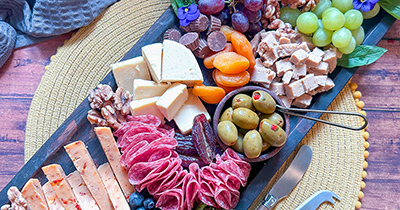 The Best Fruits to Serve with Cheese: A Seasonal Pairing Guide