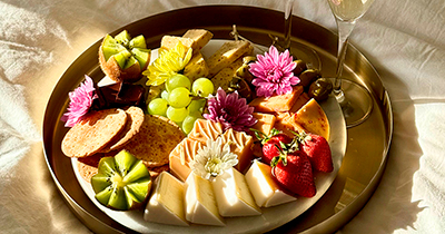 How to Create the Perfect Mother’s Day Cheeseboard