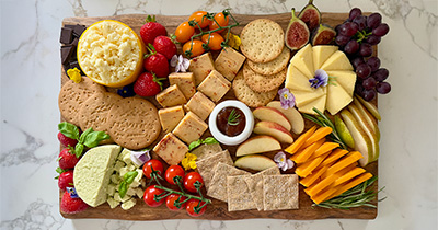 How to Build the Perfect Luxury Cheeseboard