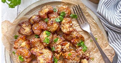 Vintage Cheddar Cheese Smashed Potatoes