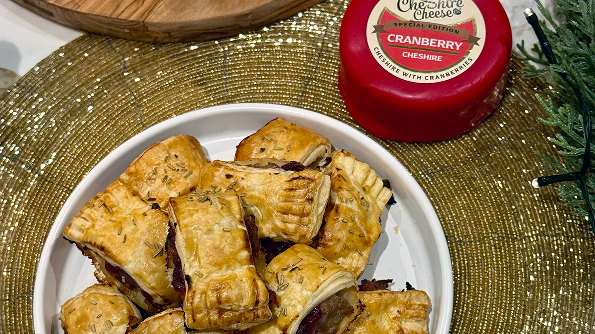 Cranberry Sausage Rolls with Cranberry Cheshire Cheese 