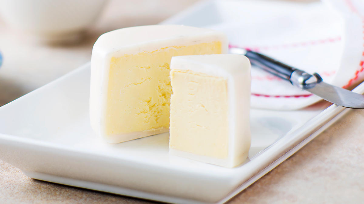 What Wine or Beer Pairs Well with Cheshire cheese?